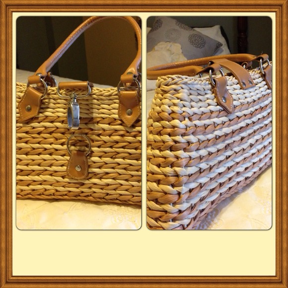 🎉🎉HANDBAG🎉🎉 - Picture 2 of 2