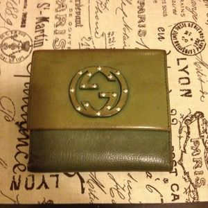 📢 Price Reduced🎉Gucci Wallet Green 💯Authentic