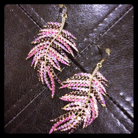 Beautiful earrings by Aldo!!!
