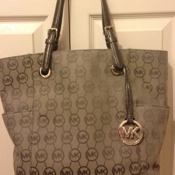 Authentic Michael Kors purse