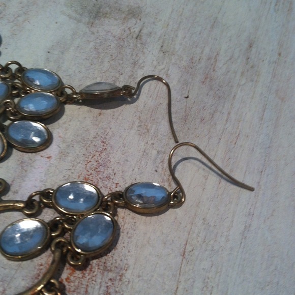 Chandelier earrings on hold - Picture 3 of 3