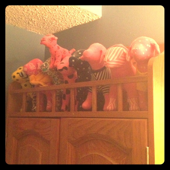 13 & 1/2 Victoria's Secret Pink dogs