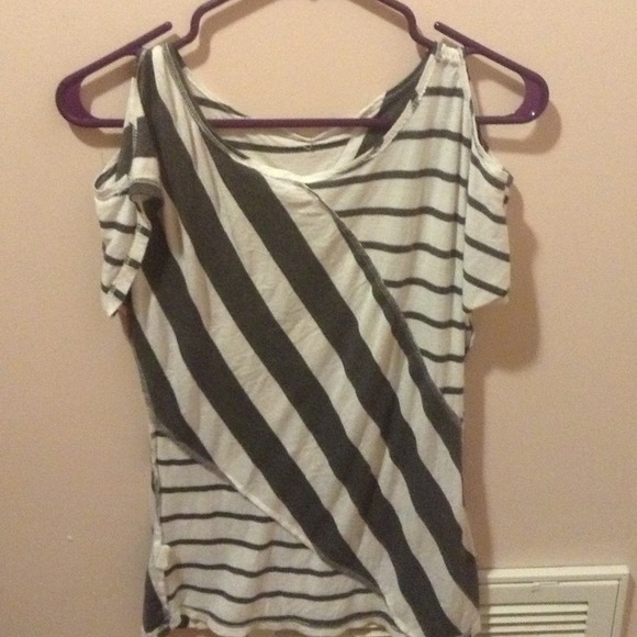 Cute white and grey striped shirt(: