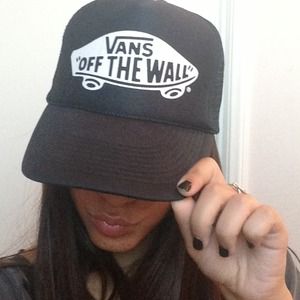 VANS off the wall SnapBack