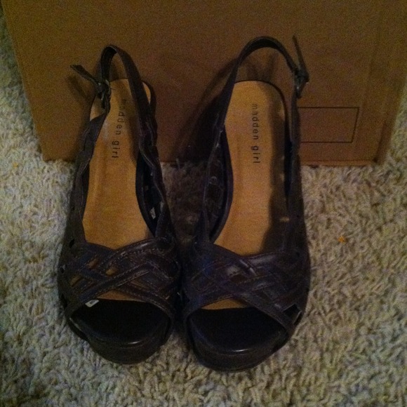 Madden Girl wedges. - Picture 3 of 3