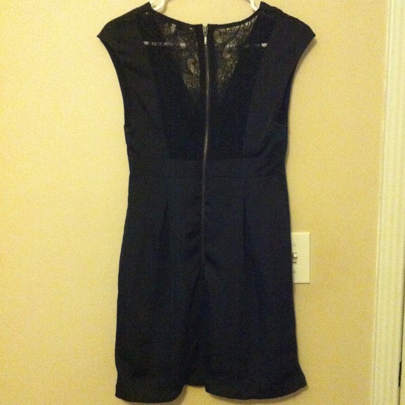 BCBG generation black dress - Picture 2 of 3
