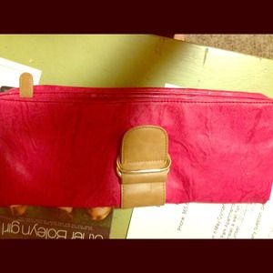 Leather pink clutch.