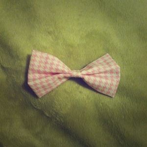Chevron Bow