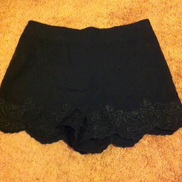 Sold !!!  New short <3 so cute