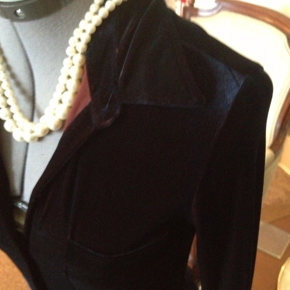 1990’s Vintage Blue/Red Velvet Express Blouse - Picture 2 of 3