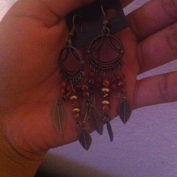 Cute earrings ^.^