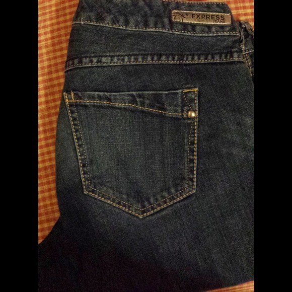 ★★ SOLD★★ Express Skinny Jeans - Picture 3 of 3