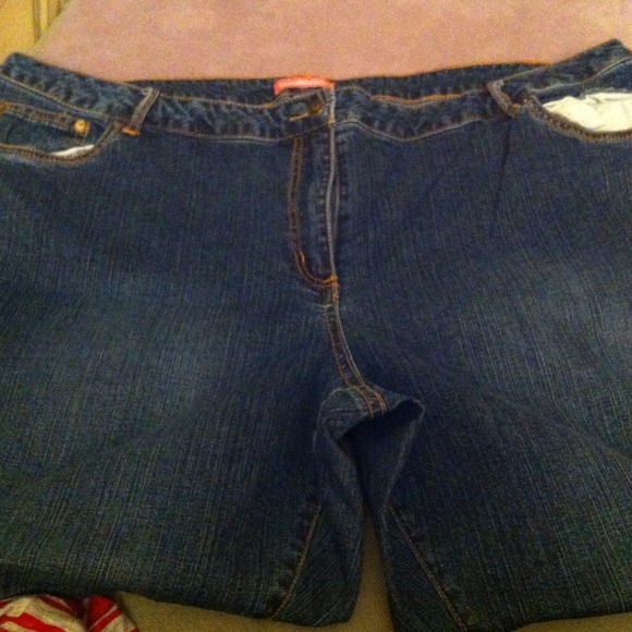 Skinny Jeans - Picture 2 of 3