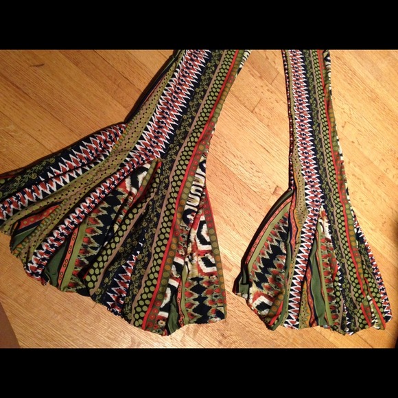 SOLD Bohemian hippie patterned bell bottoms /bells - Picture 2 of 3