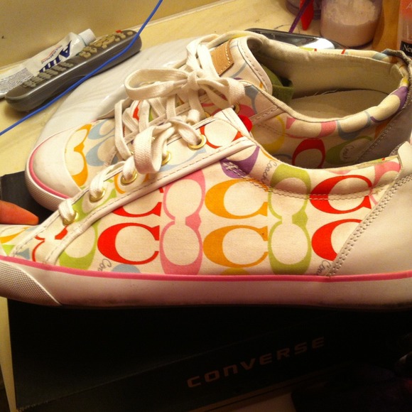 Authentic Coach shoes - Picture 2 of 3