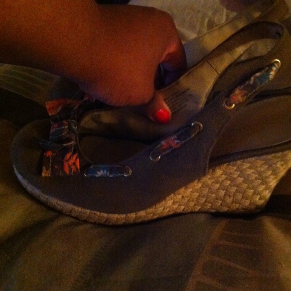 Cute espadrilles size 11 - Picture 2 of 4