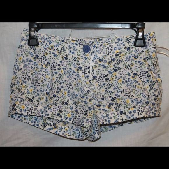 Miley Cyrus shorts - Picture 1 of 1