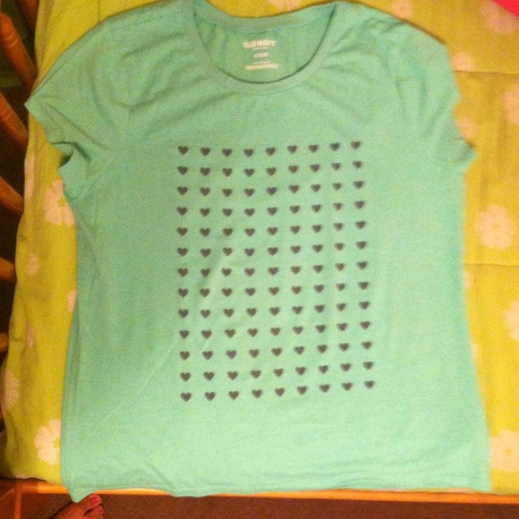 Old Navy T-Shirt