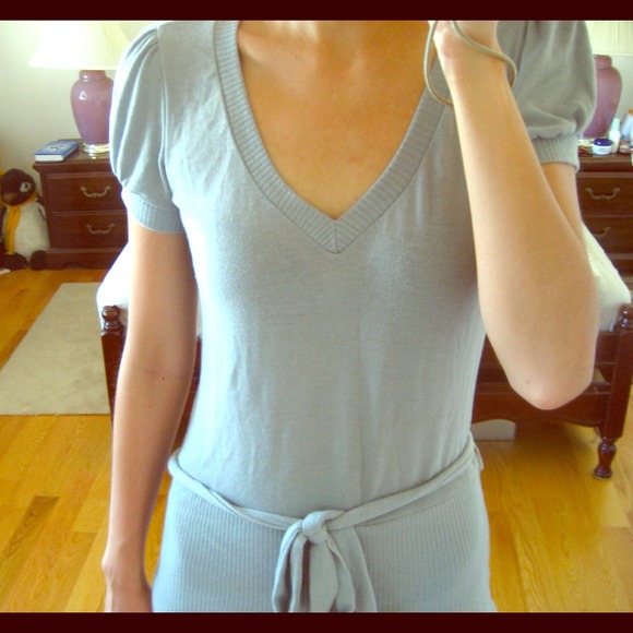 Grey sweater with tie