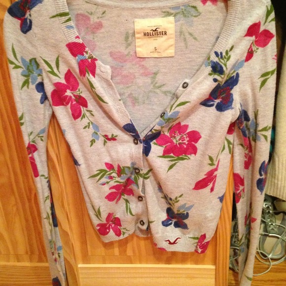 Hollister cardigan