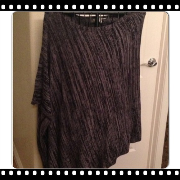 🌞⚡️ 💲💟SALE⤵️ Asymmetrical poncho 2X/3X