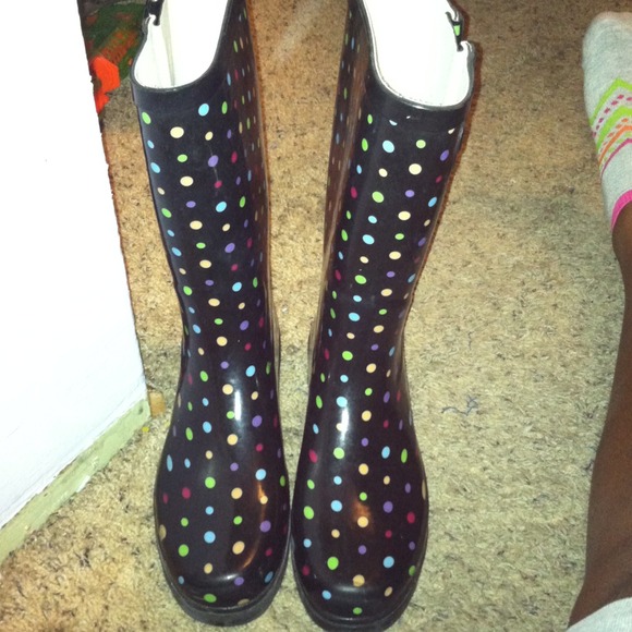 🔴SALE🔴Polka dot rain boots