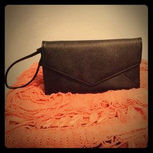 Reduce!! 100% Certified Vegan wristlets.