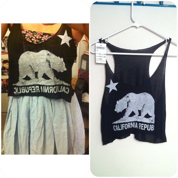 ❌SOLD ON VINTED❌Brandy Melville tank