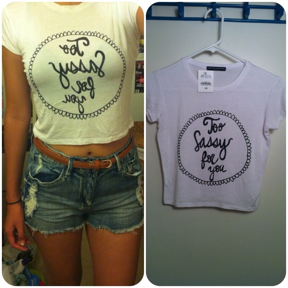 ❌SOLD❌Brandy Melville crop tee - Picture 1 of 2