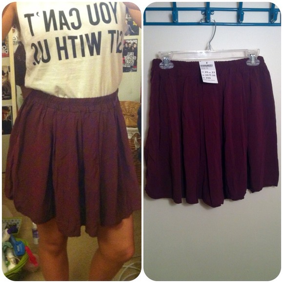 ❌SOLD❌Brandy Melville skirt
