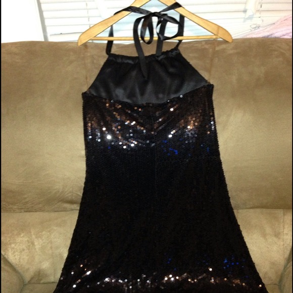 Sequin LBD - Picture 2 of 3