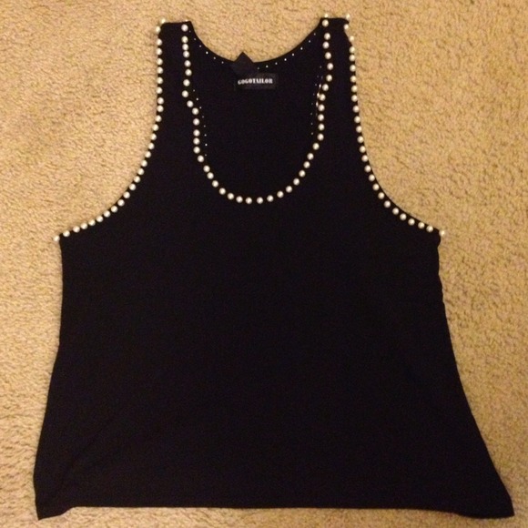 REDUCED $$$ Silky top with white pearls (Size S-M) - Picture 1 of 3