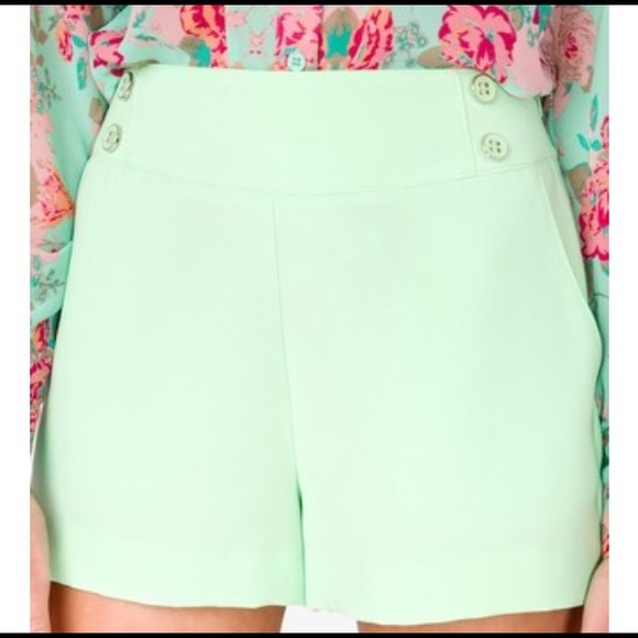 New Forever 21 shorts. size s.