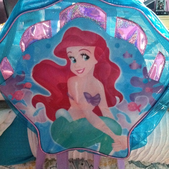 Little mermaid backpack 🐬🐚