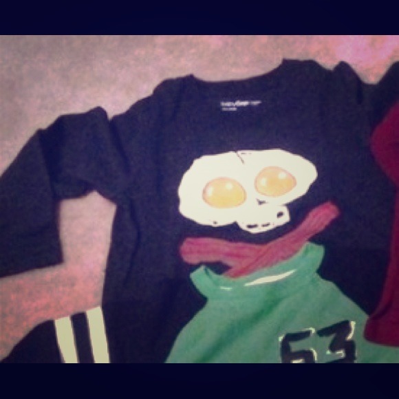 Baby gap skull shirt