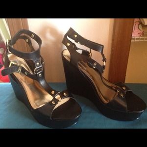 Steve Madden platform wedge sandal