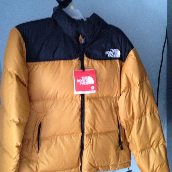 Womans xl north-face  winter coat!  SOLD MNURSE09