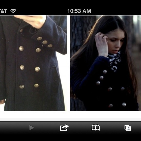 I need some help! I'm looking for this coat - Picture 1 of 1