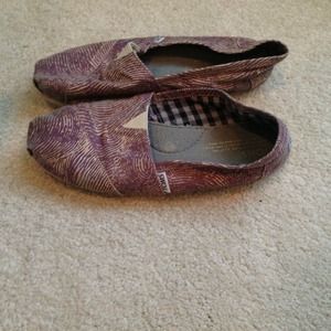 Purple and Yellow limited edition Fingerprint TOMS