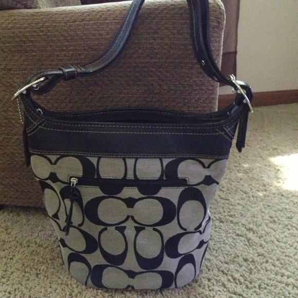 ❤Like new coach bag❤reserved