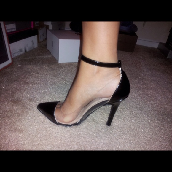 *SOLD**Shoedazzle Black Patent Leather Lizzy Pump!