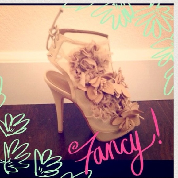 ❤✂️PRICE SLASH✂️Colin Stuart Flower Booties❤