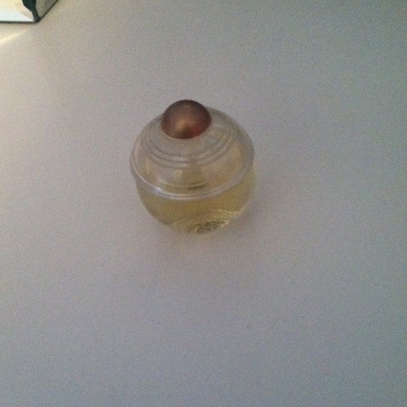 Este Lauder attraction, full