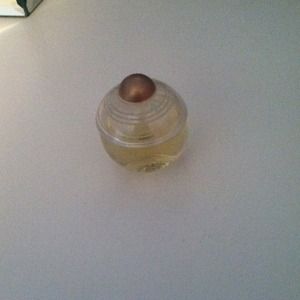 Este Lauder attraction, full