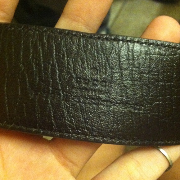 SOLD-AUTHENTIC GUCCI BELT with dust bag - Picture 2 of 2
