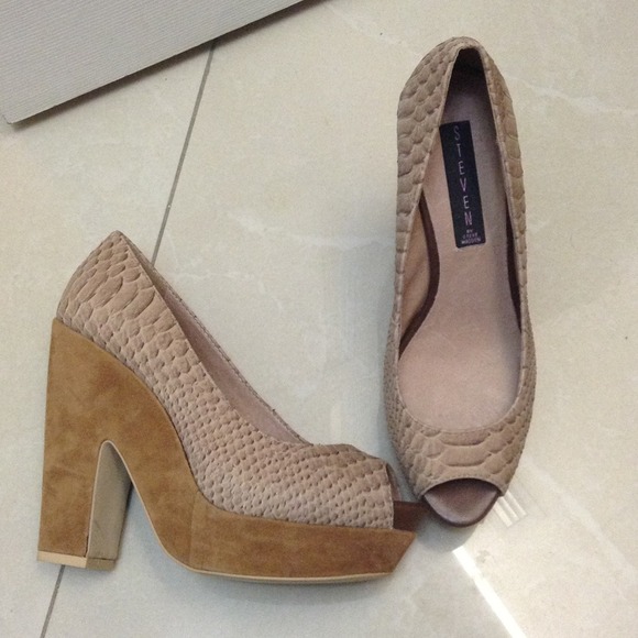 New Steven by Steve Madden wedges