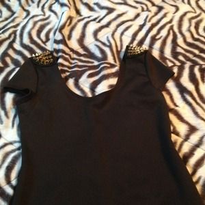 🎀Reduced🎀 Spiked shoulder black bodycon dress