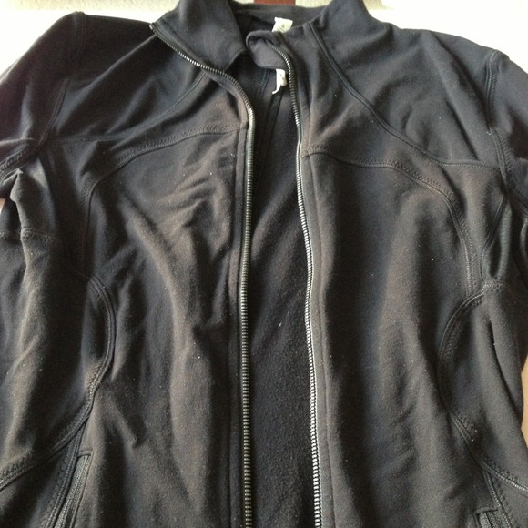 Lululemon authentic black jacket - Picture 2 of 4