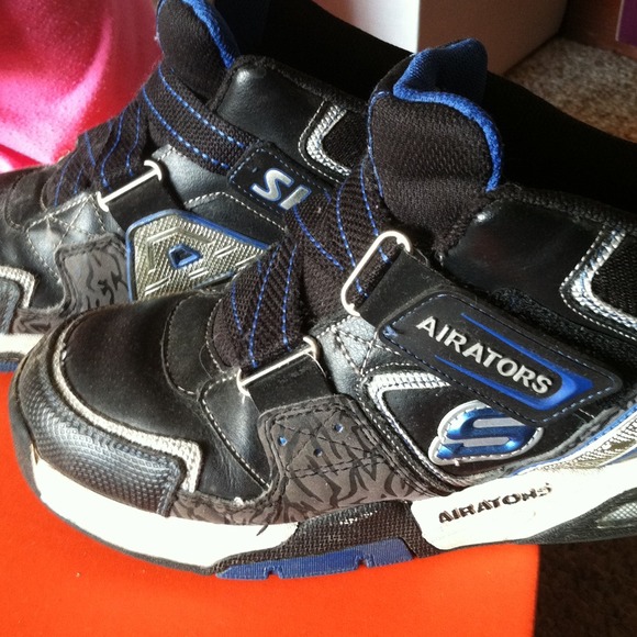 Boy sketcher shoes - Picture 2 of 3