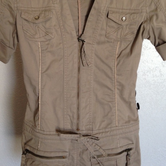 Hot!! Safari style dress - Picture 3 of 4